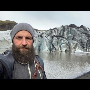 Meet your Posher, Jonathan